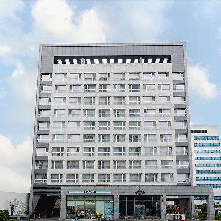 Grand City Hotel تَنوان المظهر الخارجي الصورة