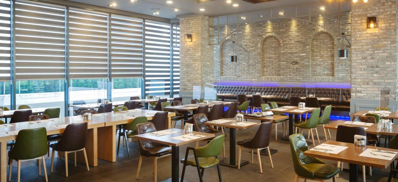 Grand City Hotel تَنوان المظهر الخارجي الصورة